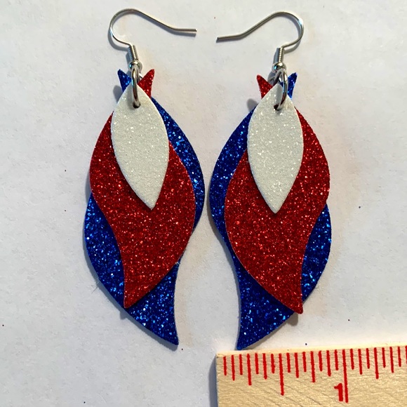 Faux Dangle Earrings Triple layered Sparkle - Picture 4 of 6